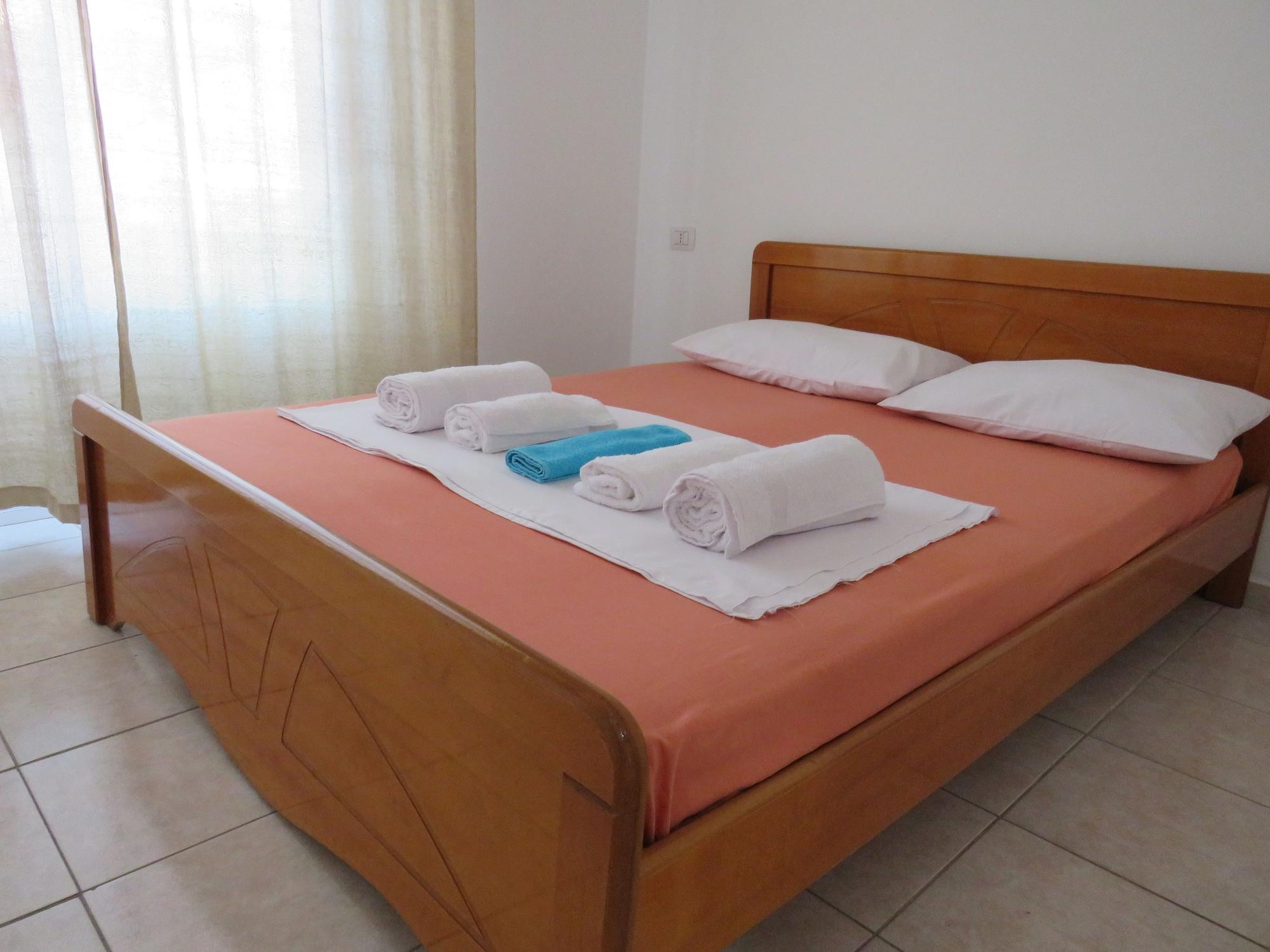 Casa Mia Hotel Sarandë 外观 照片