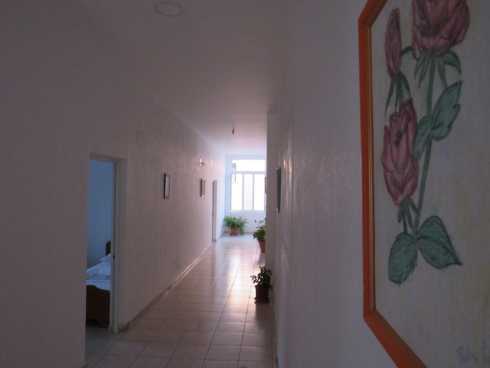 Casa Mia Hotel Sarandë 外观 照片