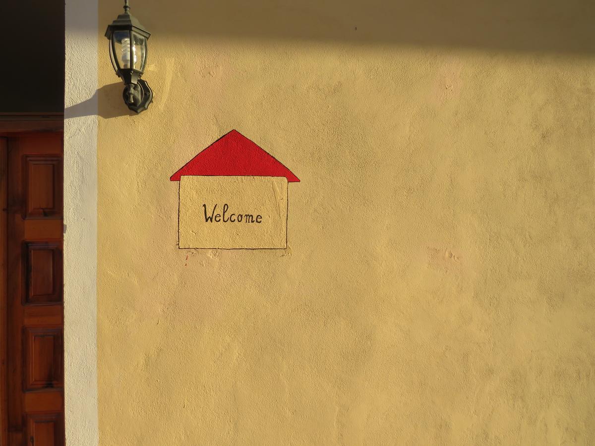 Casa Mia Hotel Sarandë 外观 照片