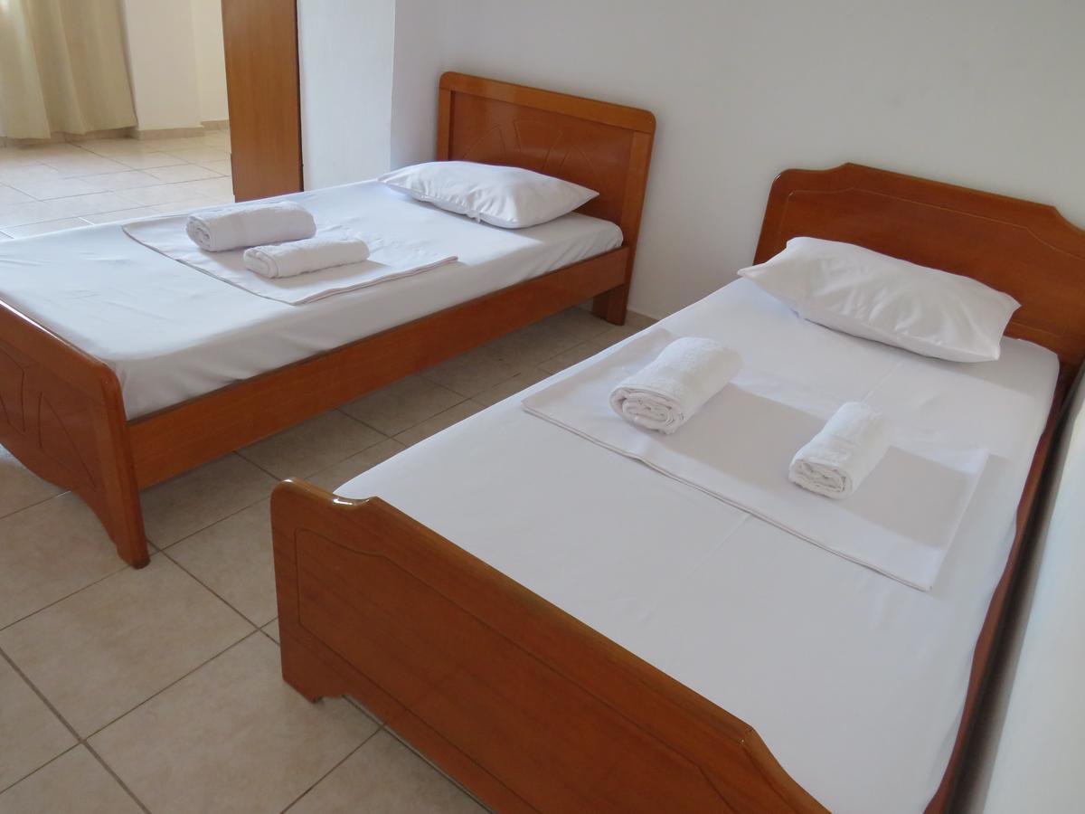 Casa Mia Hotel Sarandë 外观 照片