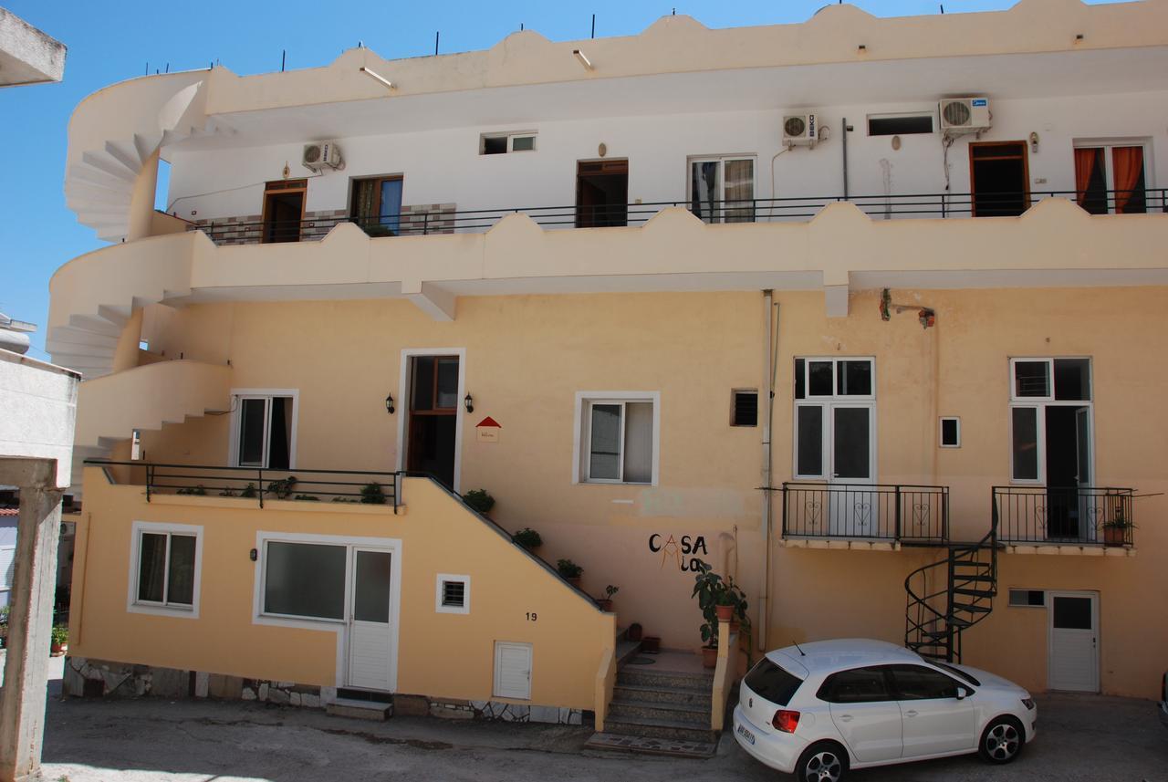 Casa Mia Hotel Sarandë 外观 照片